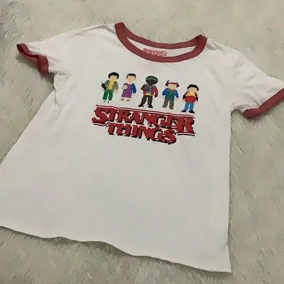 Stranger things women’s white cartoon t shirt size xl - Picture 1 of 5
